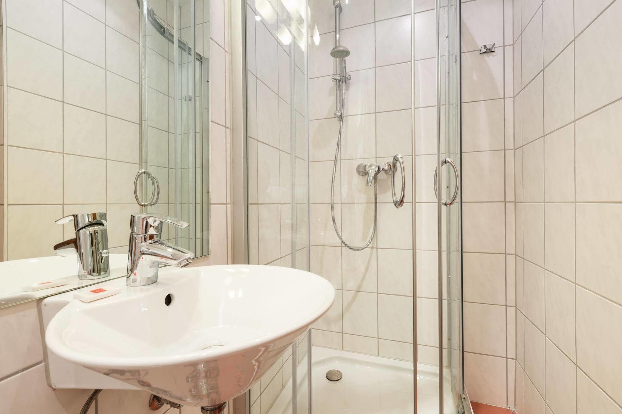 Hotel Am Sonnenhang Kassel Eksteriør billede
