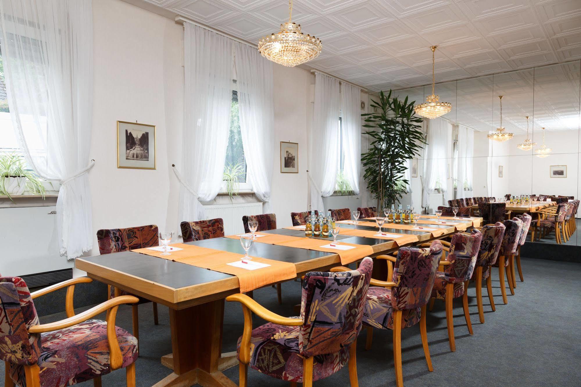 Hotel Am Sonnenhang Kassel Eksteriør billede